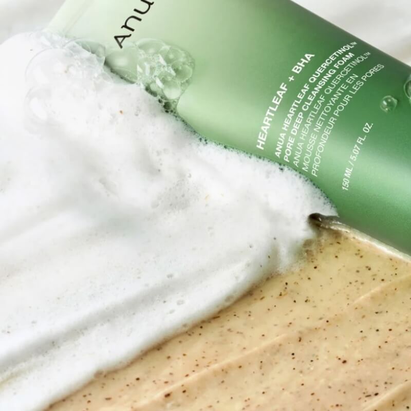 ANUA Heartleaf Quercetinol Pore Deep Cleansing Foam texture